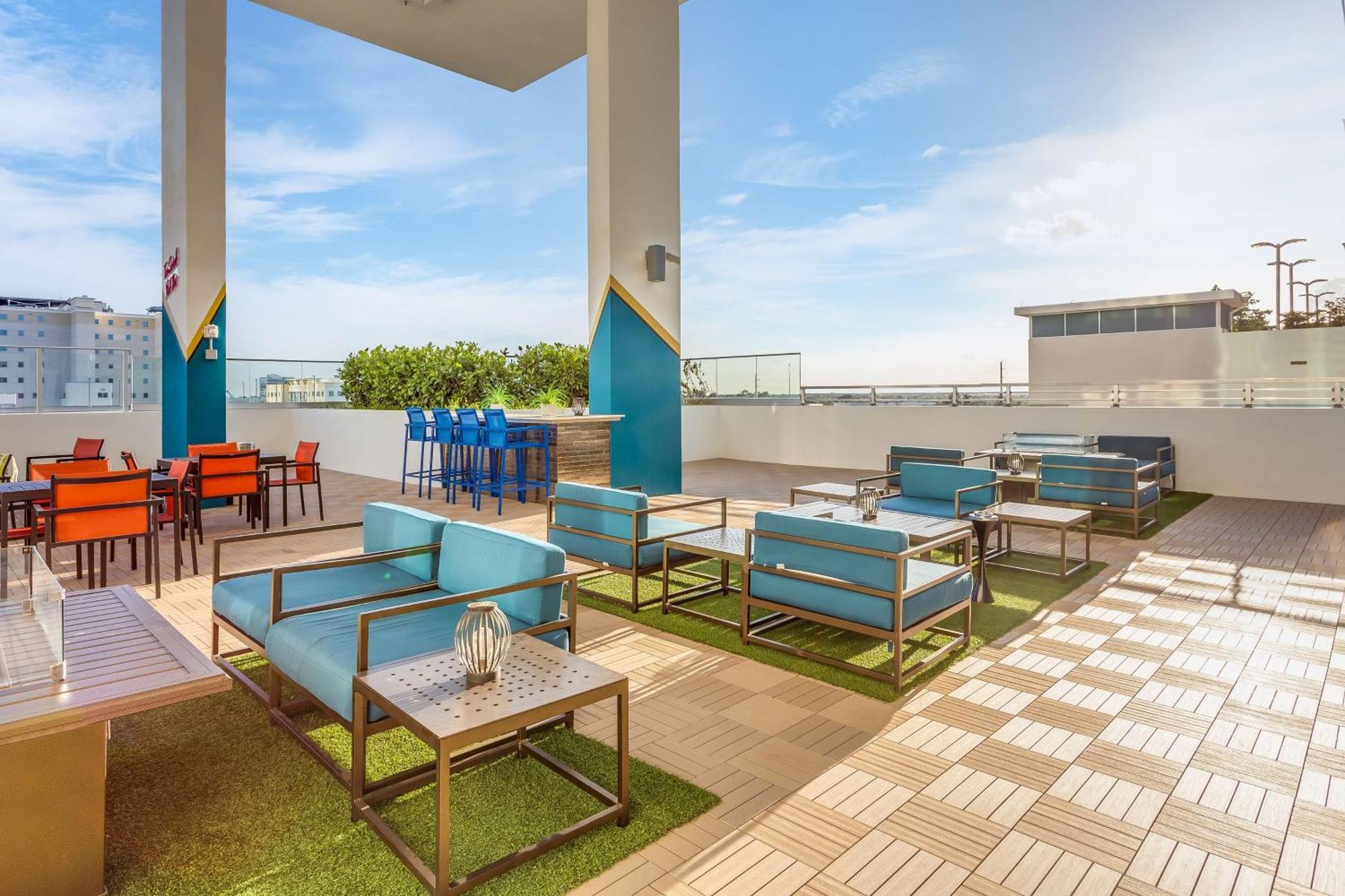 Serena Hotel Aventura Miami, Tapestry Collection By Hilton المظهر الخارجي الصورة