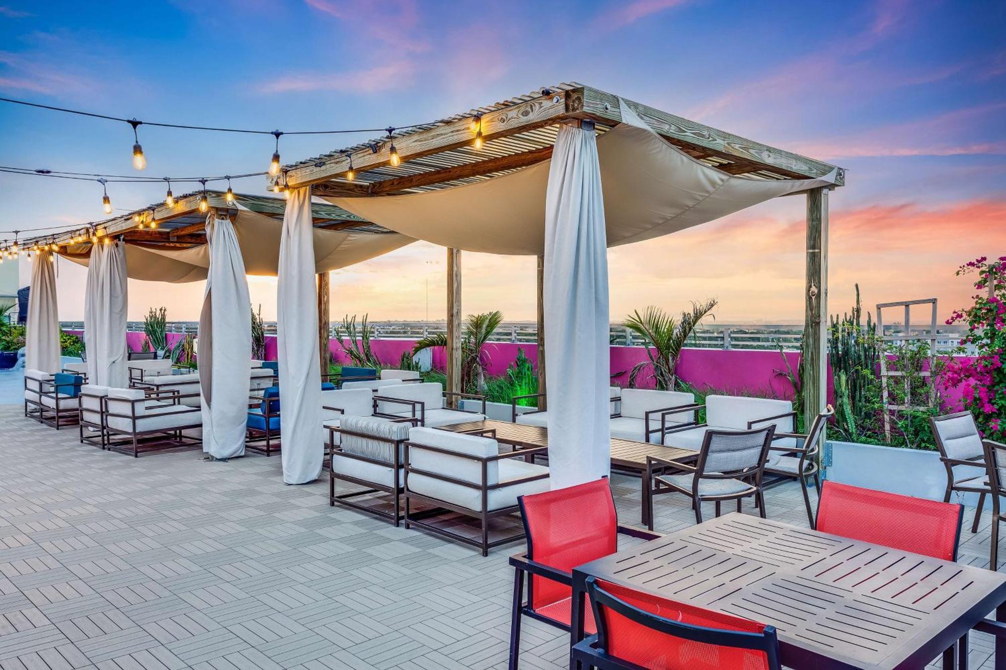 Serena Hotel Aventura Miami, Tapestry Collection By Hilton المظهر الخارجي الصورة
