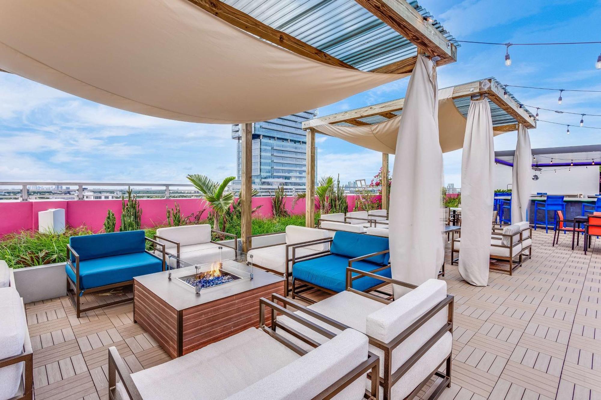 Serena Hotel Aventura Miami, Tapestry Collection By Hilton المظهر الخارجي الصورة
