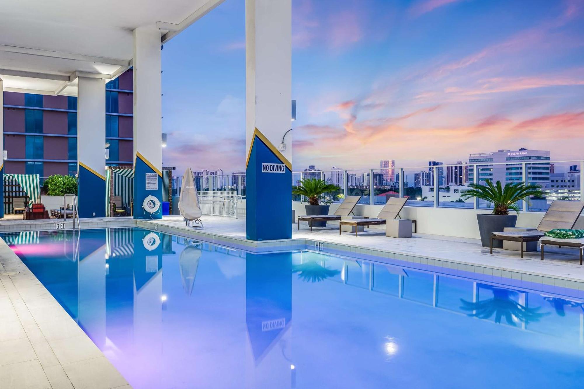 Serena Hotel Aventura Miami, Tapestry Collection By Hilton المظهر الخارجي الصورة